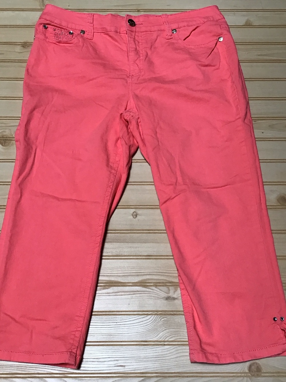 Code Bleu Marielle Embroidered Silver Bling Cropped Coral Pink Denim Capri Pants